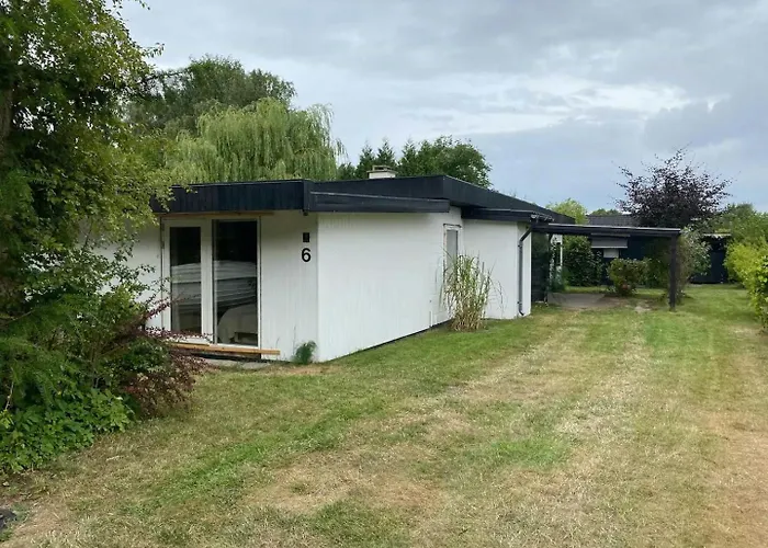 Personal House Near Water And Nature In Feriehus