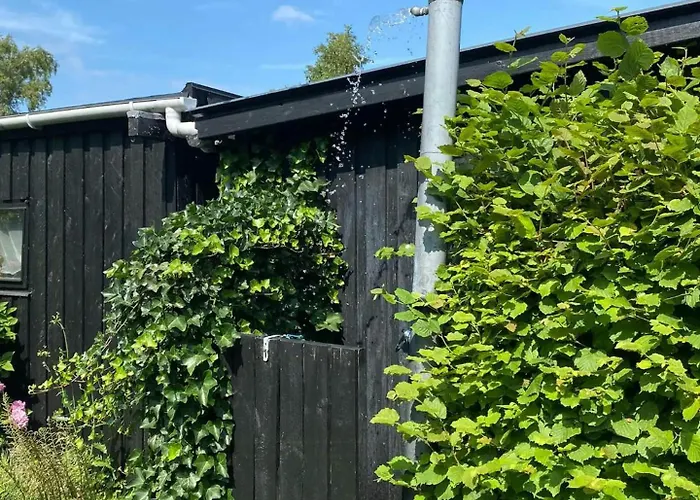 Personal House Near Water And Nature In Feriehus *